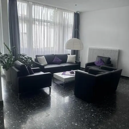 69 Mit Hallenbad Und Sauna By Monicare