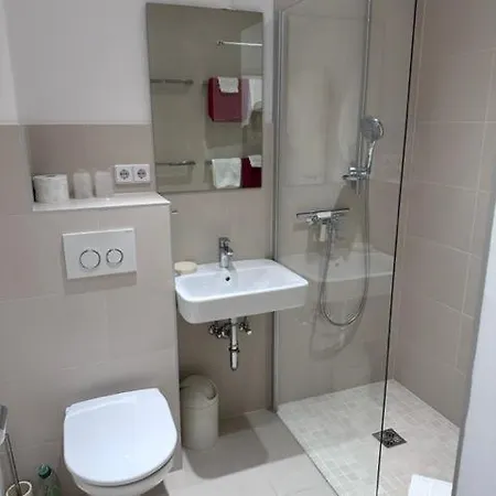 69 Mit Hallenbad Und Sauna By Monicare Daire